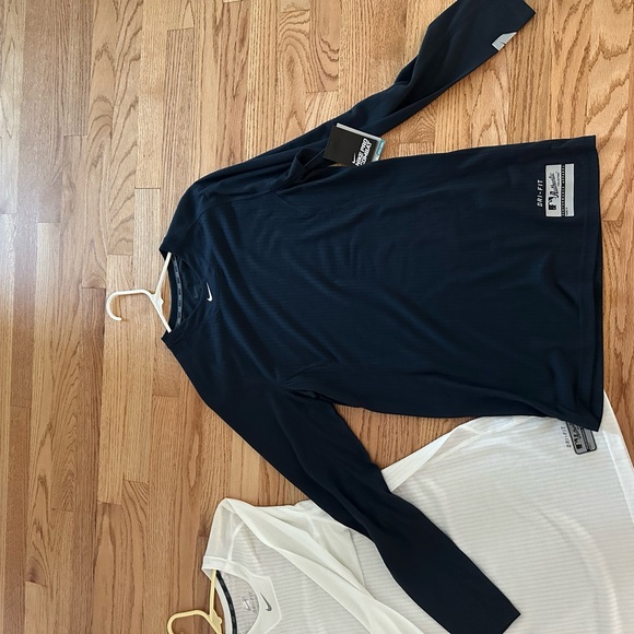 Nike Dri-Fit longsleeve - Picture 2 of 3